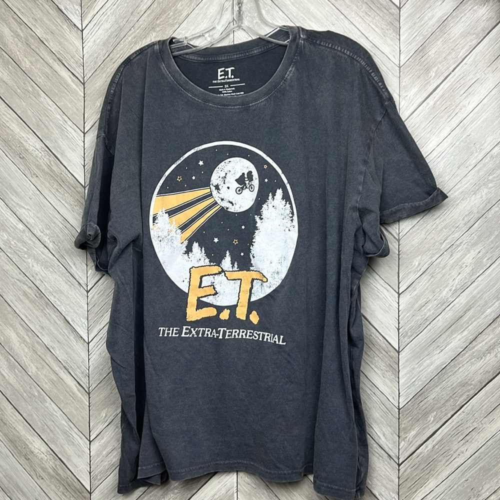 ET The Extra Terrestrial Movie Graphic T-shirt Women Adult Small Acid Wash